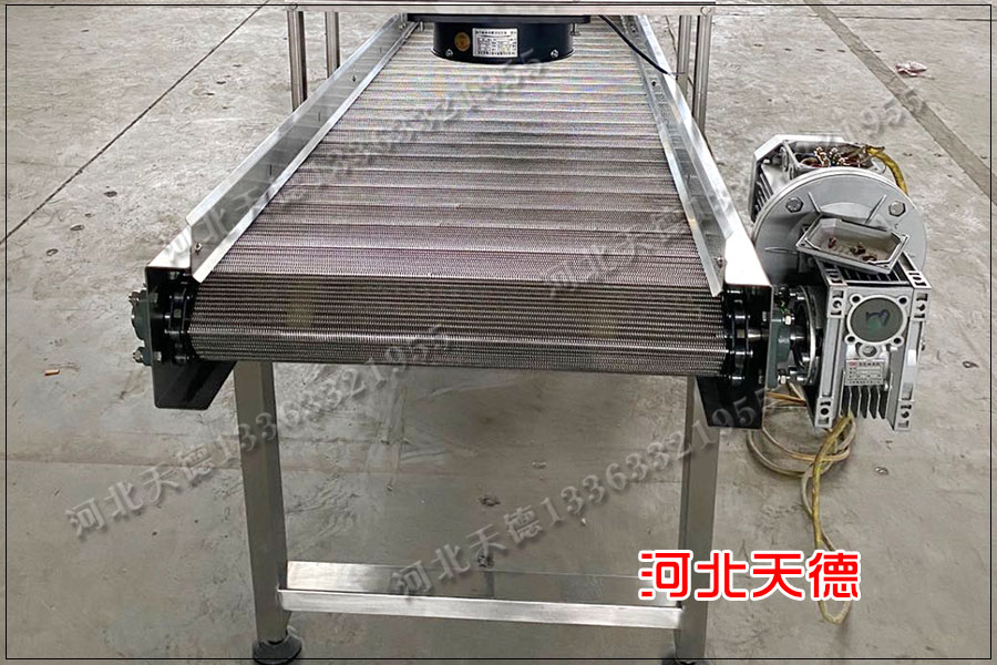 網(wǎng)帶輸送機(jī)