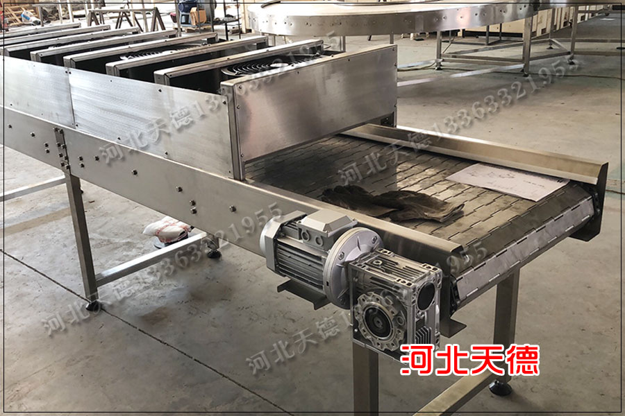 鏈板輸送機(jī)