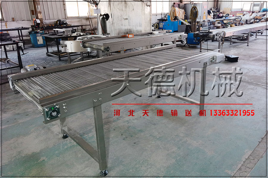 網(wǎng)帶輸送機